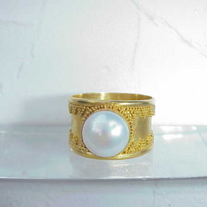 Pearl Cigar Band with Granulation 20k
