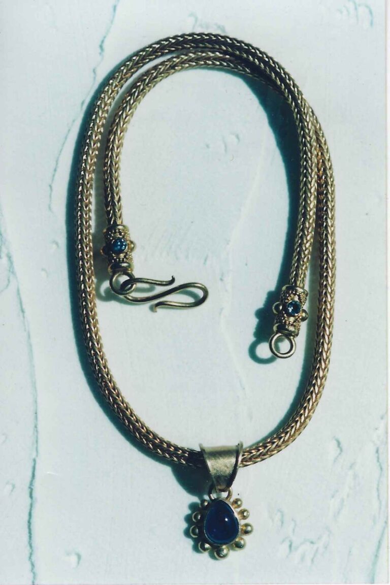Sapphire Chain